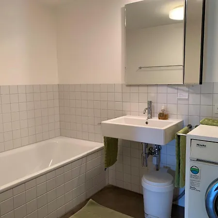 Апартаменты F80-die Feine Ferienwohnung Регенсбург