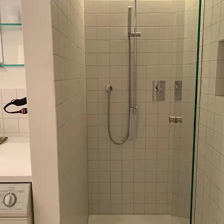 Апартаменты F80-die Feine Ferienwohnung Регенсбург